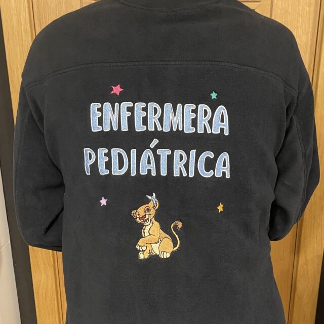 Polar Enfermera Pediátrica. Modelo Simba Rey León y Mariposa