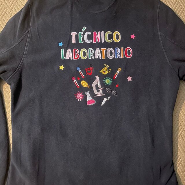 Polar Técnico de Laboratorio. Modelo Material Laboratorio Letras Grandes con estrellas